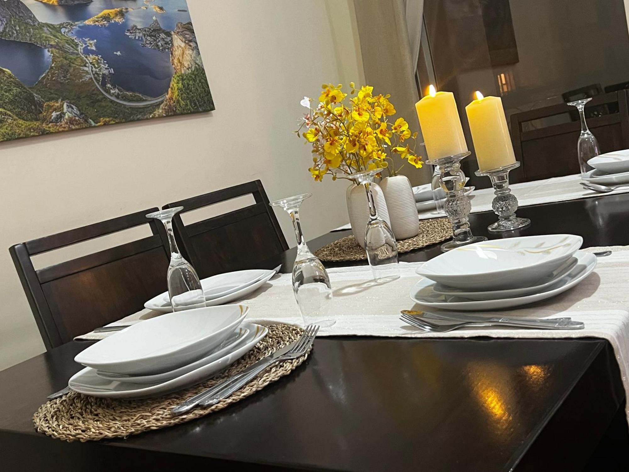 Beautiful, Great Equipped 122 M Holiday Apartment Near Majorelle Garden And Gueliz With Pool Views And A Large Balcony And Terrace Marrakesh Esterno foto