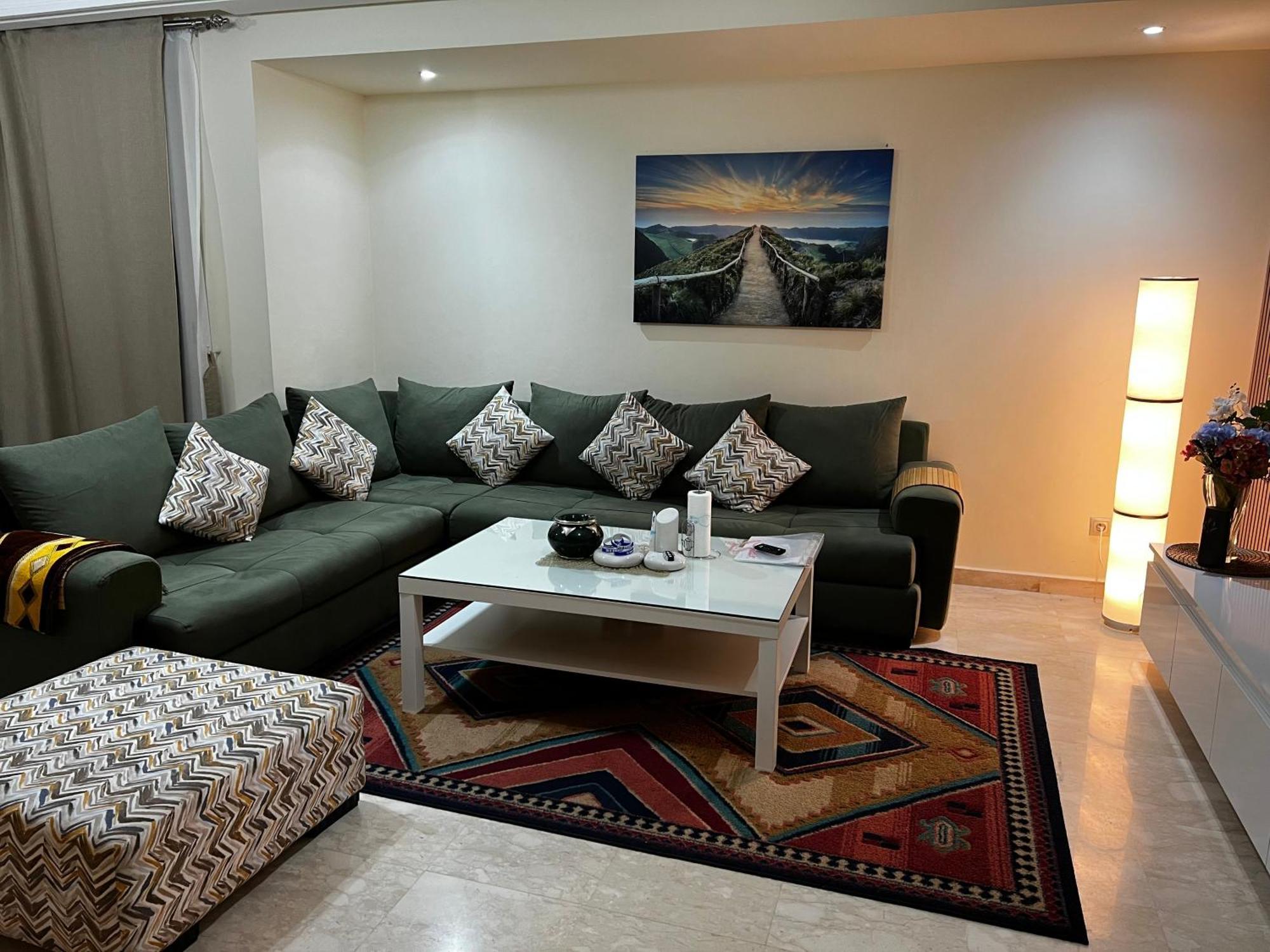 Beautiful, Great Equipped 122 M Holiday Apartment Near Majorelle Garden And Gueliz With Pool Views And A Large Balcony And Terrace Marrakesh Esterno foto